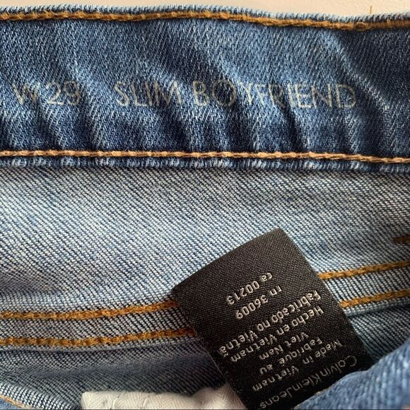 🖤 Calvin Klein | Slim Boyfriend Jean - Picture 7 of 10